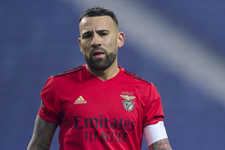 编剧的年轻妻子